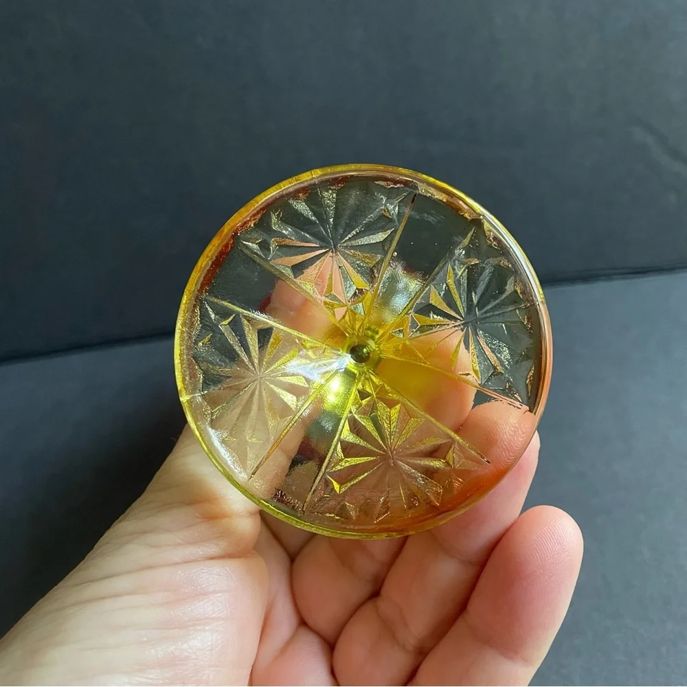 Vintage L.G. Wright Daisy And Button Amberina Wine Cordial Glass Red Yellow